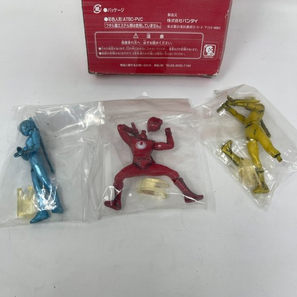 Super Sentai 26th Anniversary Hurricaneger HG Limited Edition Figure Set - Picture 4 of 8